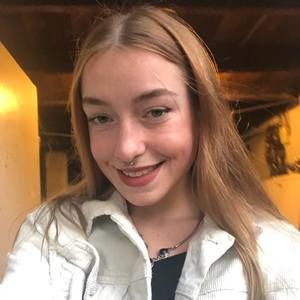 Meet your Posher, Kara